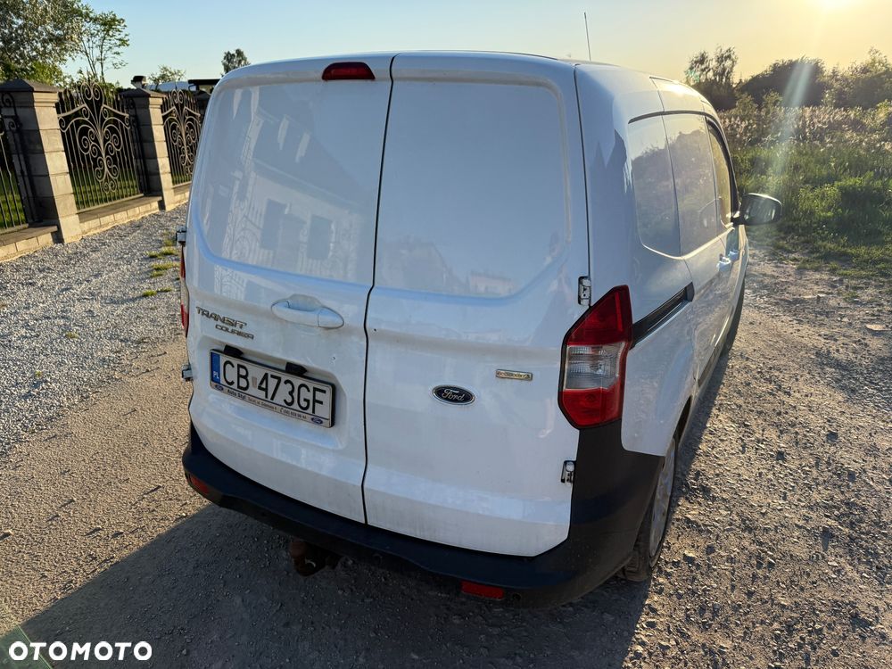 Ford Transit Courier - 3