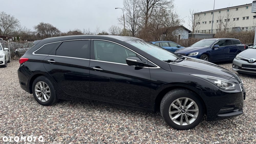 Hyundai i40 Kombi blue 1.7 CRDi Style - 20