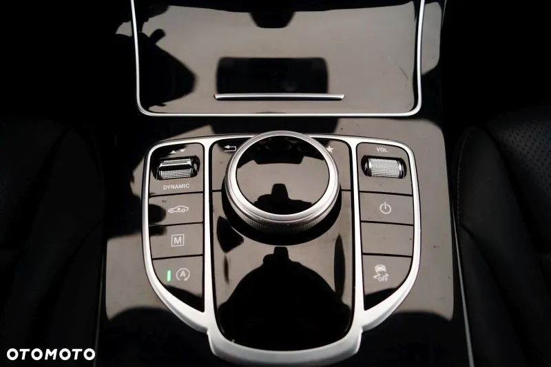 Mercedes-Benz GLC - 15