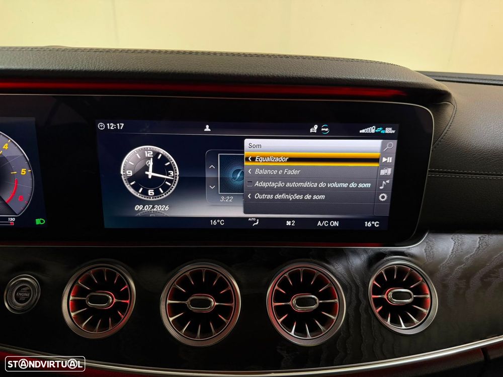 Mercedes-Benz E 220 d AMG Line - 44