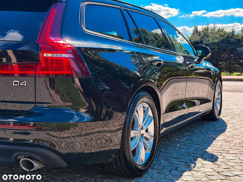 Volvo V60 D4 Geartronic Momentum - 21
