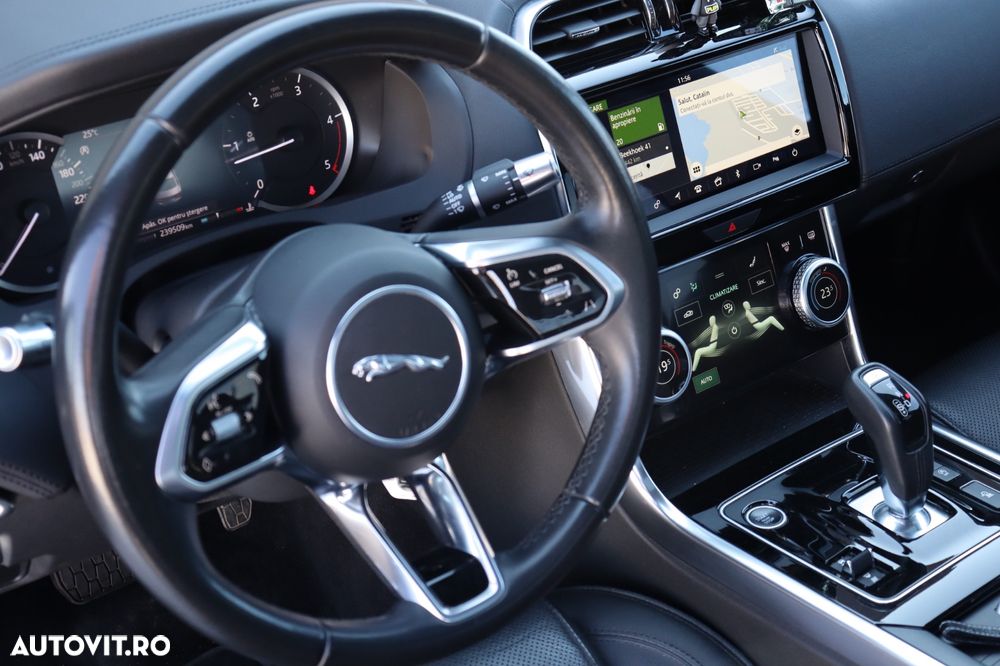 Jaguar XE D180 Aut. R-Dynamic S - 14