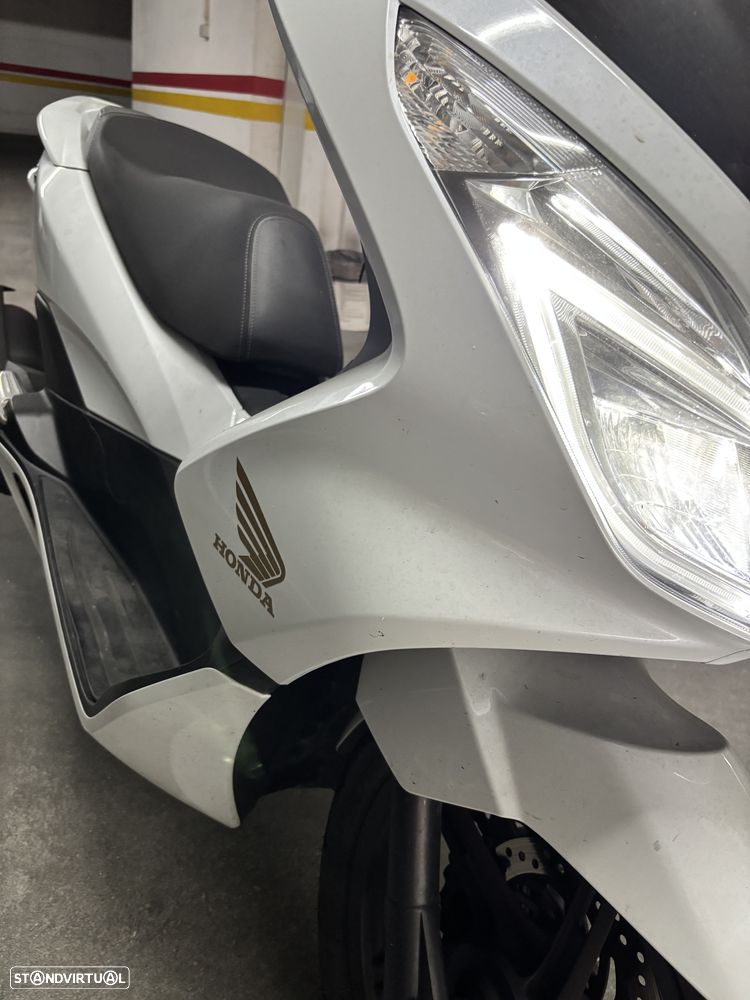 Honda PCX125 - 1