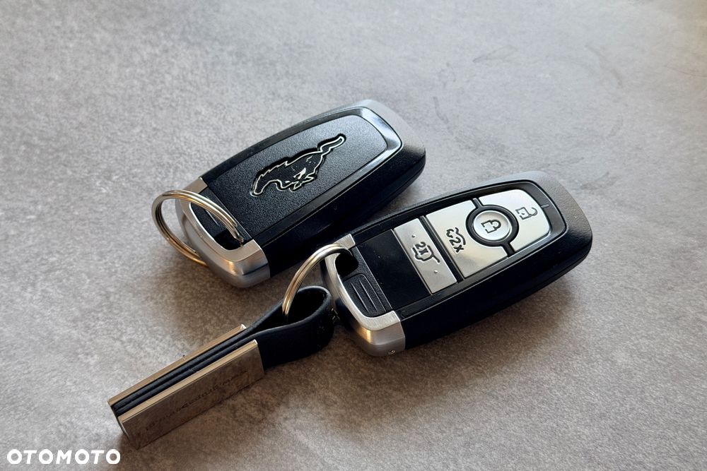 Ford Mustang Mach-E 98kWh AWD GT - 37