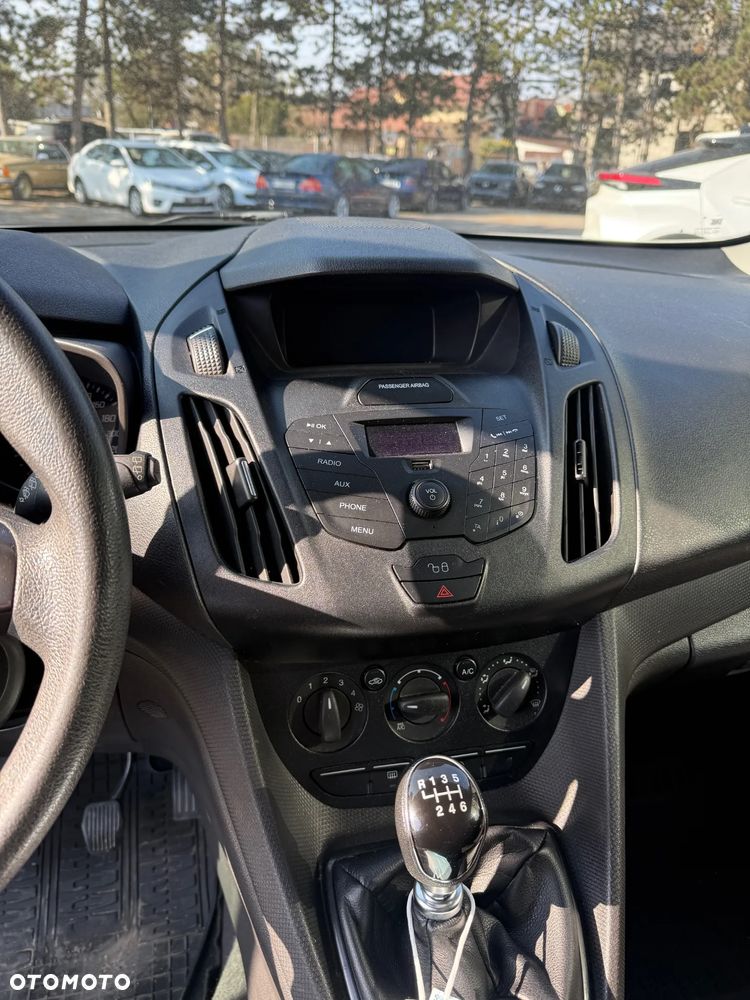 Ford Transit Connect - 10