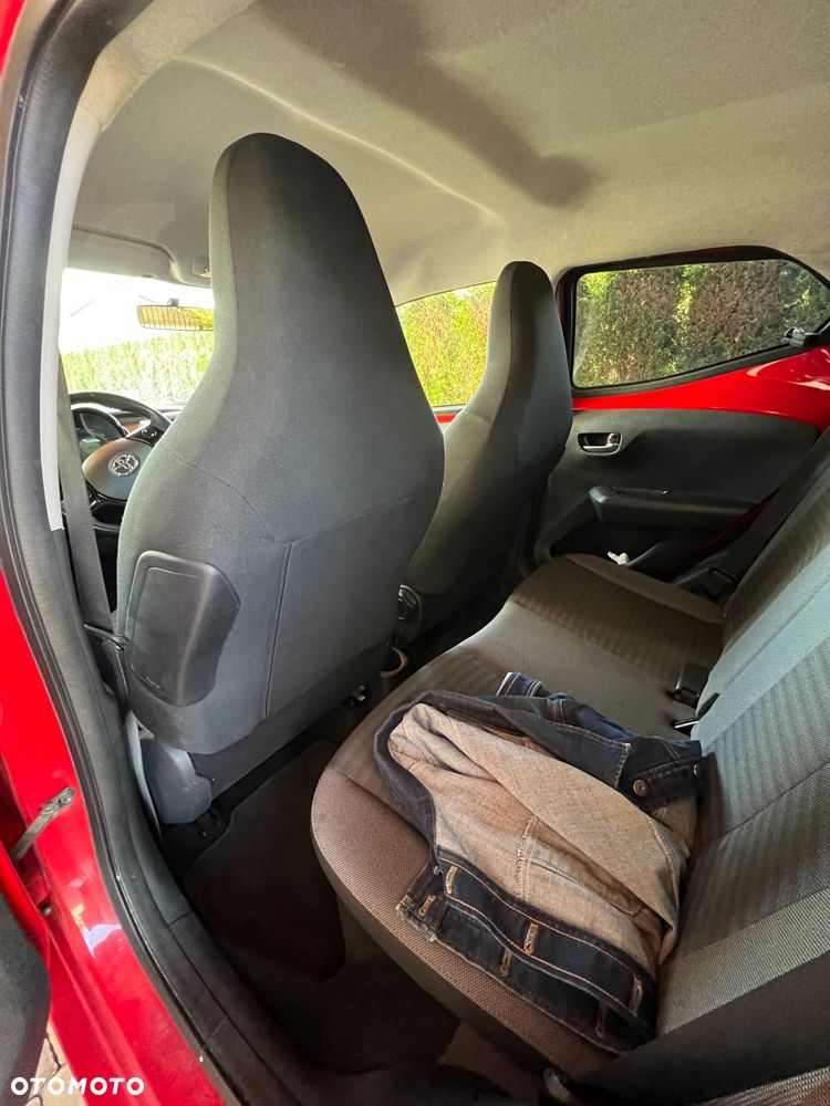 Toyota Aygo 1.0 VVT-i Color Edition - 12