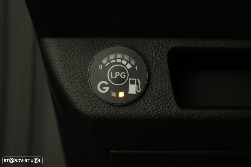 Renault Clio 1.0 TCe Techno Bi-Fuel - 21