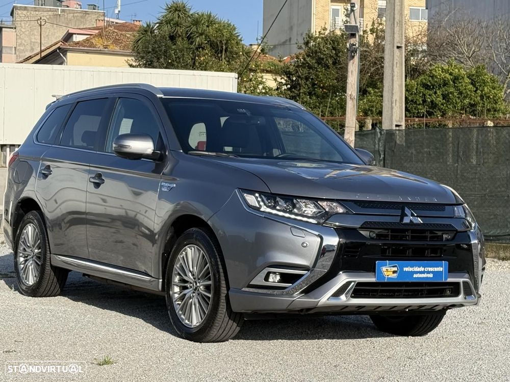 Mitsubishi Outlander 2.4 Intense - 1