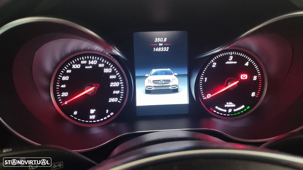 Mercedes-Benz C 300 BlueTEC Hybrid - 10