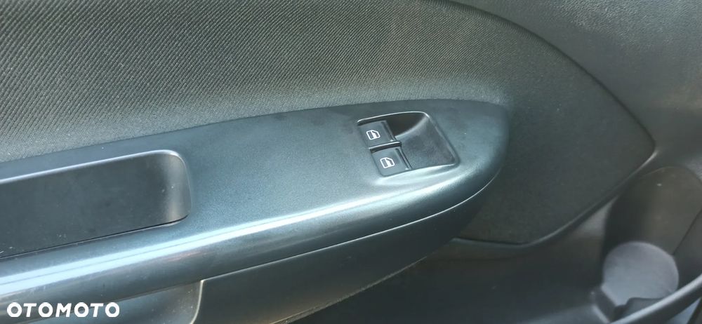 Skoda Octavia 1.6 Tour - 32