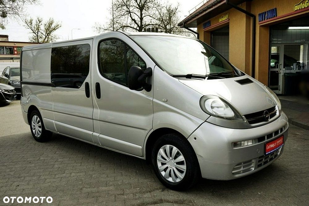 Opel Vivaro - 9