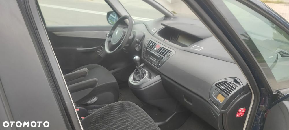 Citroën C4 Grand Picasso 1.8 16V Style - 7