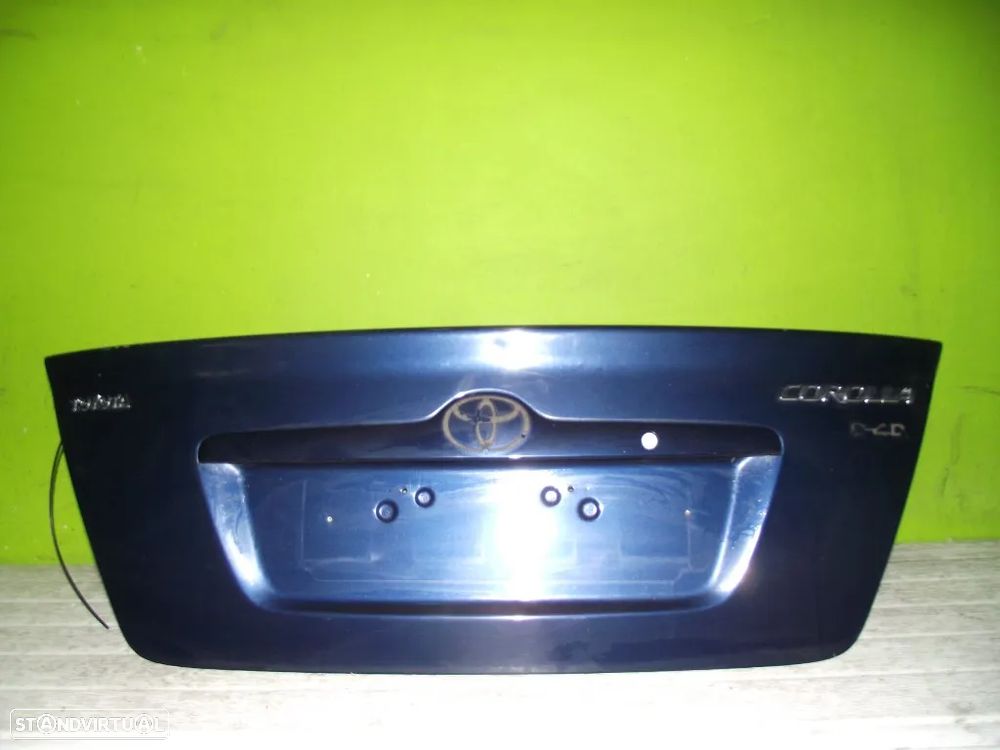 Tampa da Mala Toyota Corolla Sedan - 2001 / 2004