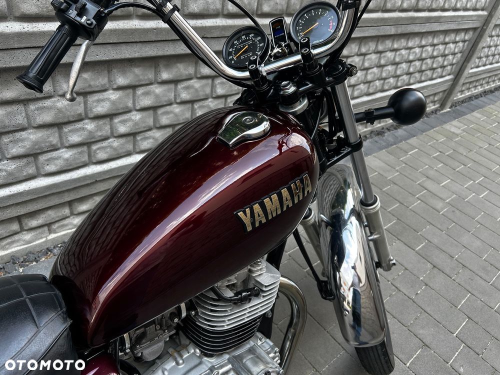 Yamaha SR - 8