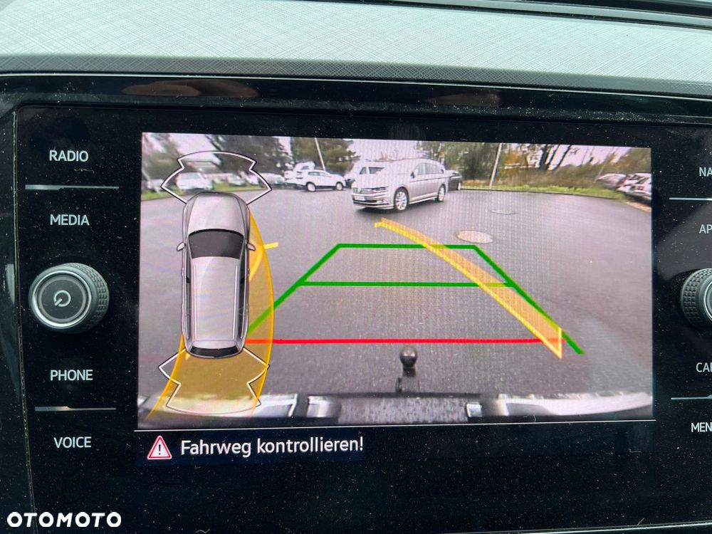 Volkswagen Passat Variant 2.0 TDI DSG (BlueMotion Technology) Comfortline - 9
