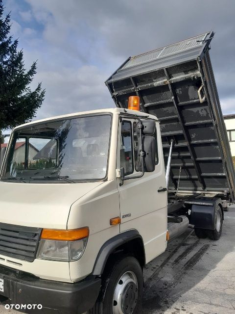 Mercedes-Benz 616 D - 2