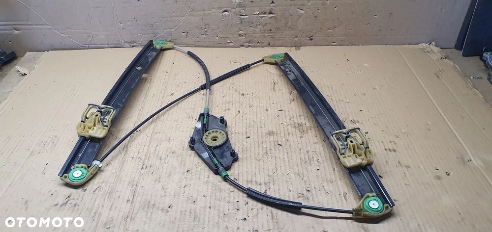 Mechanizm podnośnik szyby prawy przód Audi Q5 8R0837462G - 4