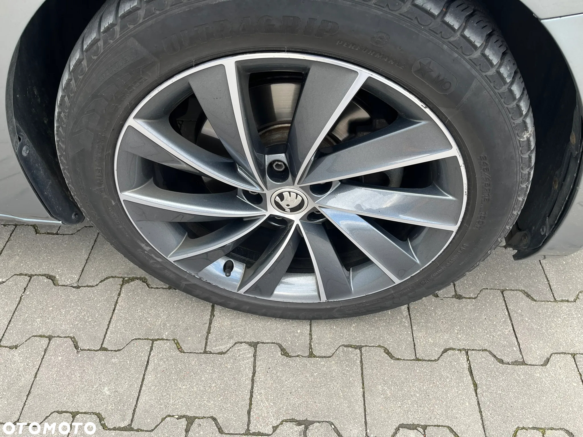 Skoda Superb 1.8 TSI L&K DSG - 11
