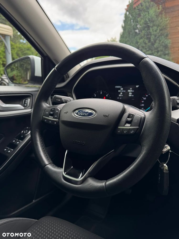 Ford Focus 1.5 EcoBlue Connected - 17