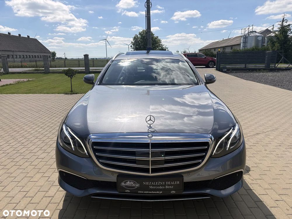 Mercedes-Benz Klasa E 250 9G-TRONIC Exclusive - 2