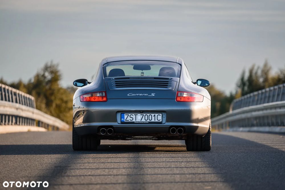 Porsche 911 Carrera S Tiptronic - 12