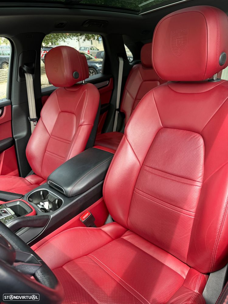 Porsche Cayenne E-Hybrid Platinum Edition - 21