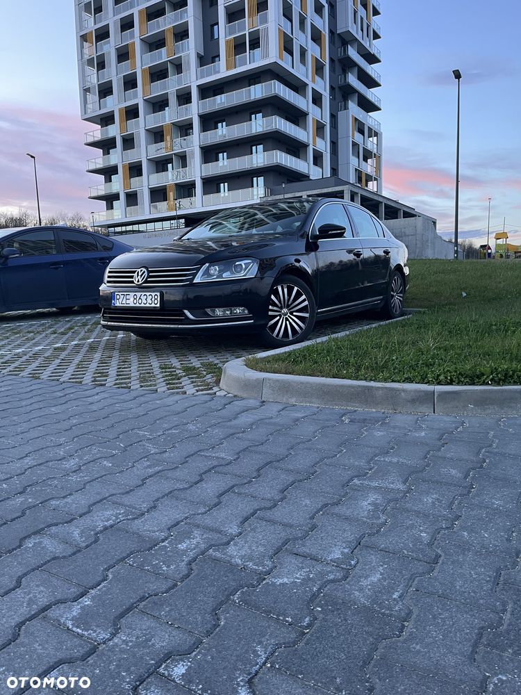 Volkswagen Passat 2.0 TDI Highline DSG - 1