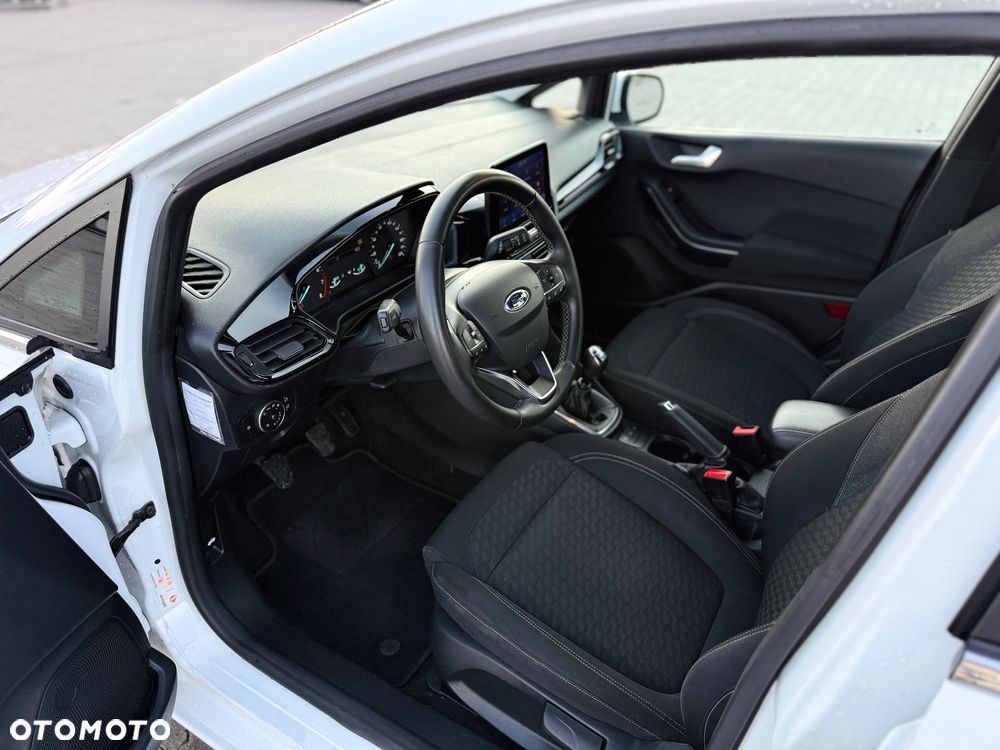 Ford Fiesta 1.0 EcoBoost Hybrid S&S TITANIUM - 9