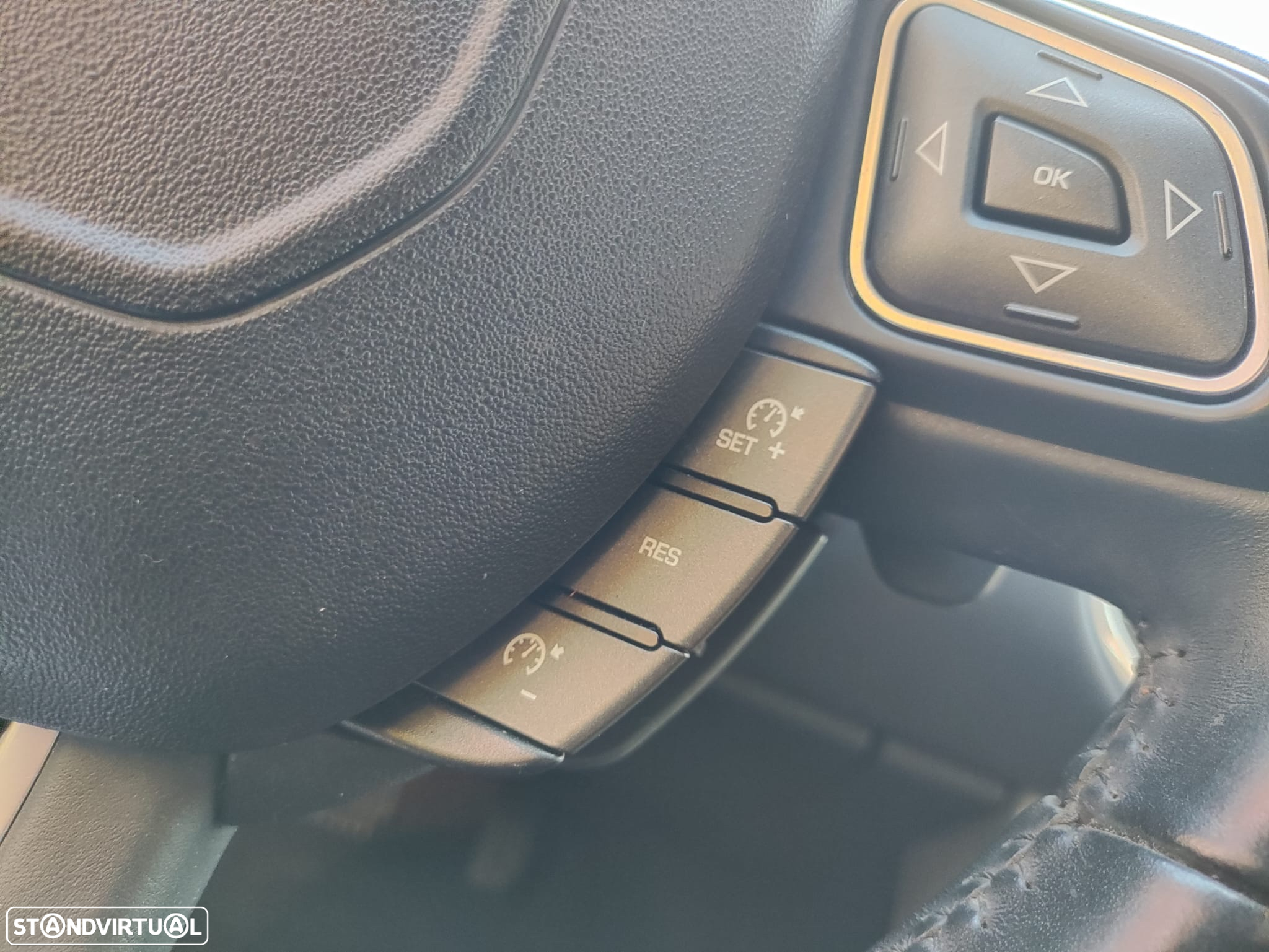 Land Rover Range Rover Evoque 2.0 TD4 SE Dynamic Auto - 38