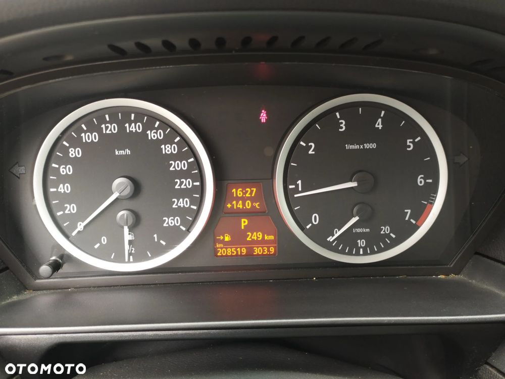 BMW Seria 5 - 26