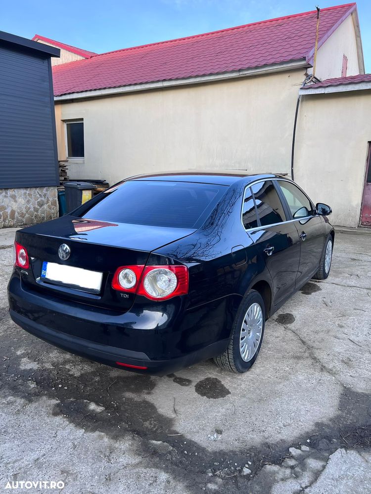 Volkswagen Jetta 1.9 TDI Comfortline - 6