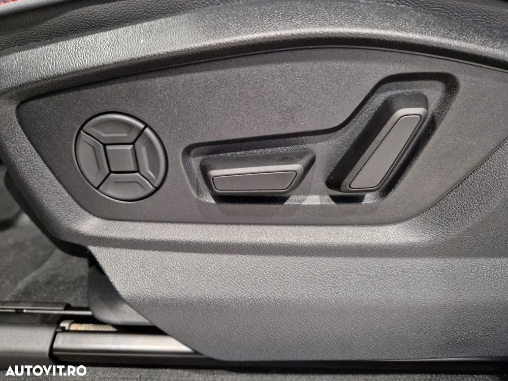 Audi Q8 55 TFSI e quattro Tiptronic PHEV - 17