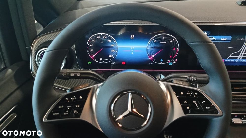 Mercedes-Benz Klasa V - 9