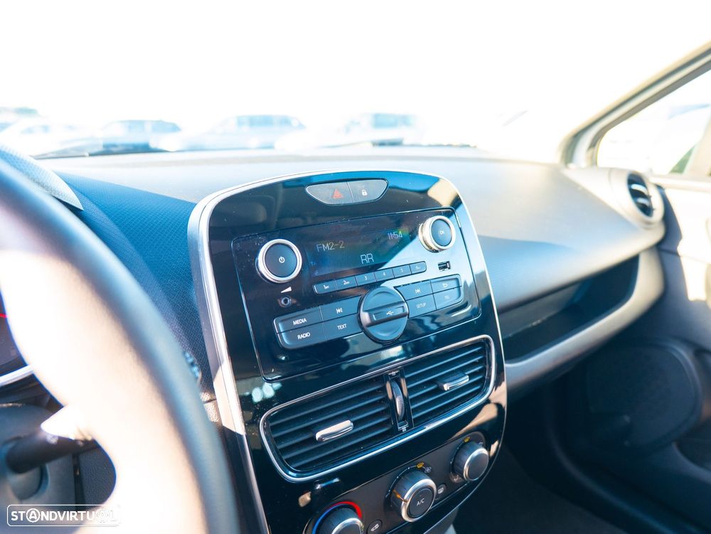 Renault Clio 1.5 dCi Zen - 17