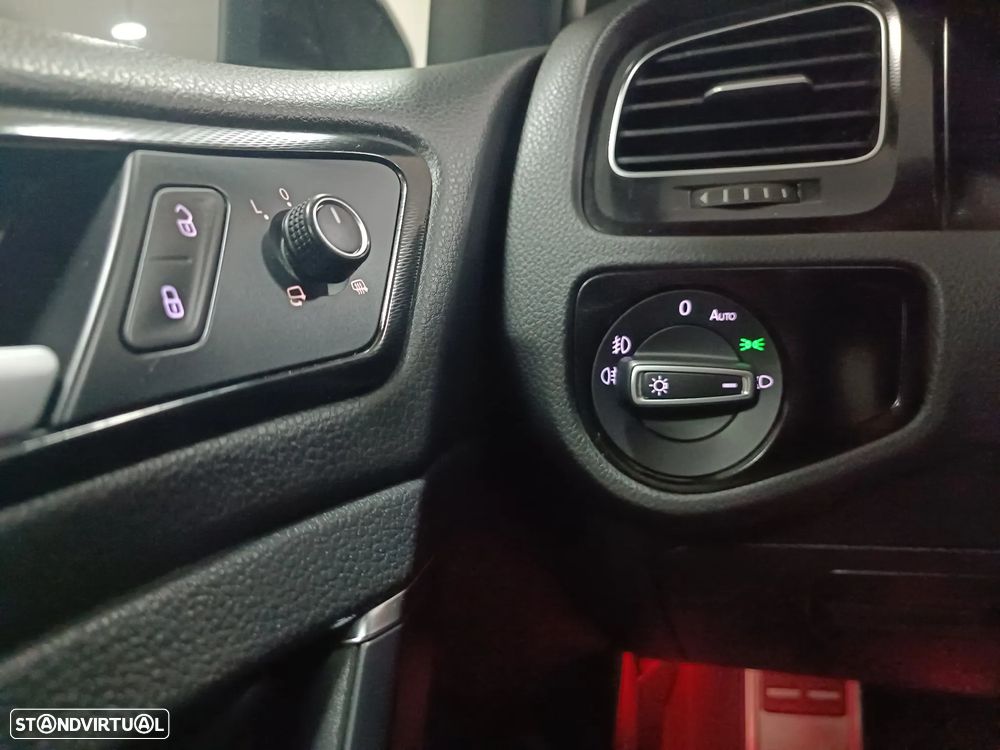 VW Golf GTI Performance BlueMotion DSG - 17