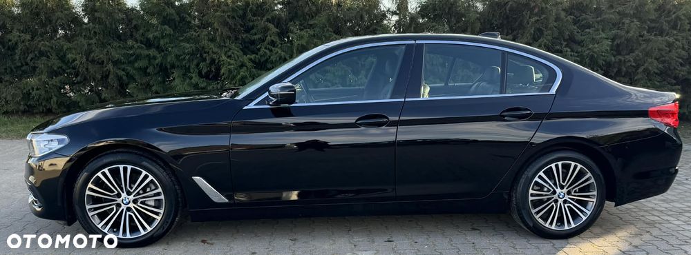 BMW Seria 5 530i Sport Line - 15