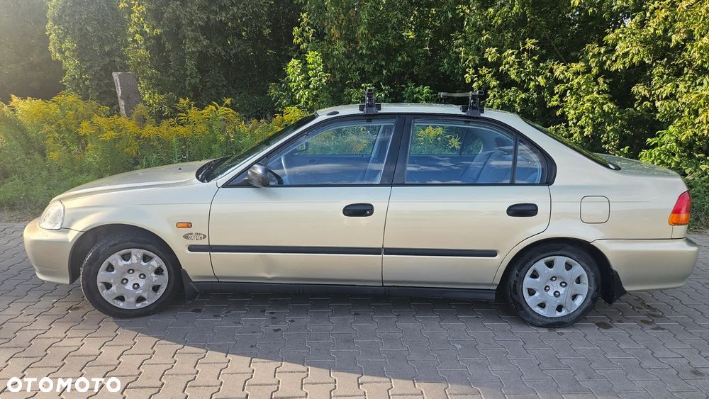 Honda Civic 1.4i S - 3