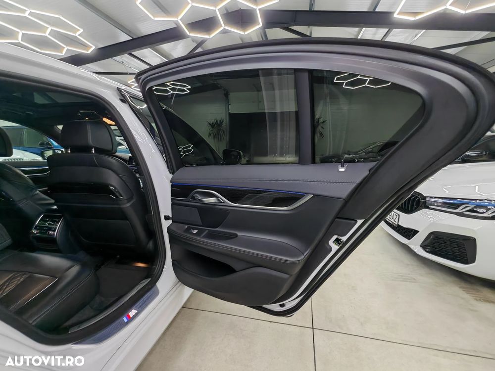 BMW Seria 7 740d xDrive - 13