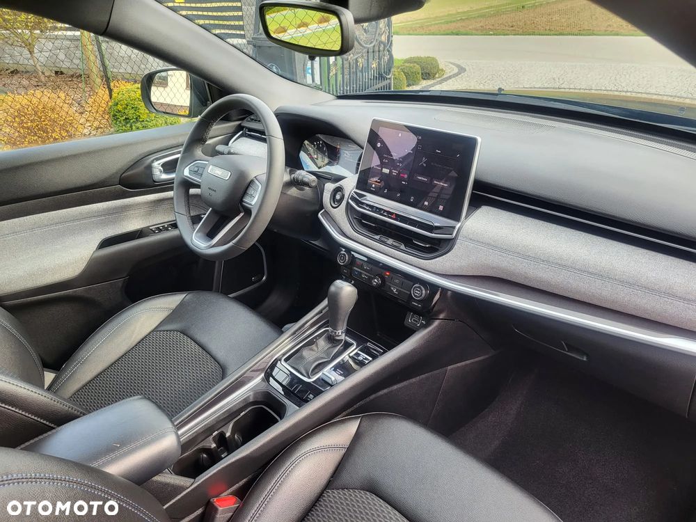 Jeep Compass - 10