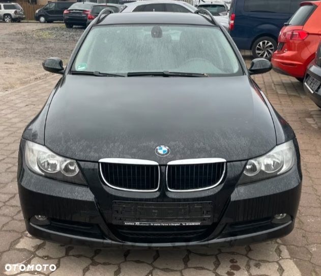 BMW Seria 3 320d DPF - 1