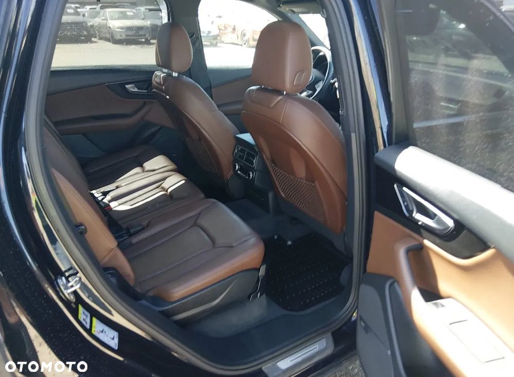 Audi Q7 3.0 TFSI Quattro Tiptronic - 12
