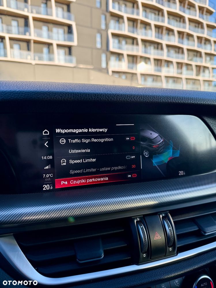 Alfa Romeo Stelvio - 34