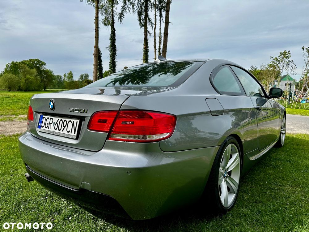 BMW Seria 3 320i M Sport Edition - 7