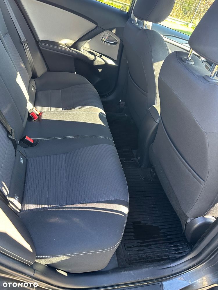 Toyota Avensis 1.8 Selection - 12