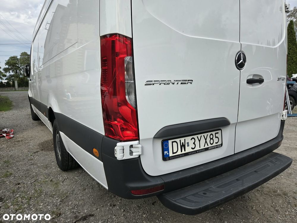 Mercedes-Benz Sprinter - 7