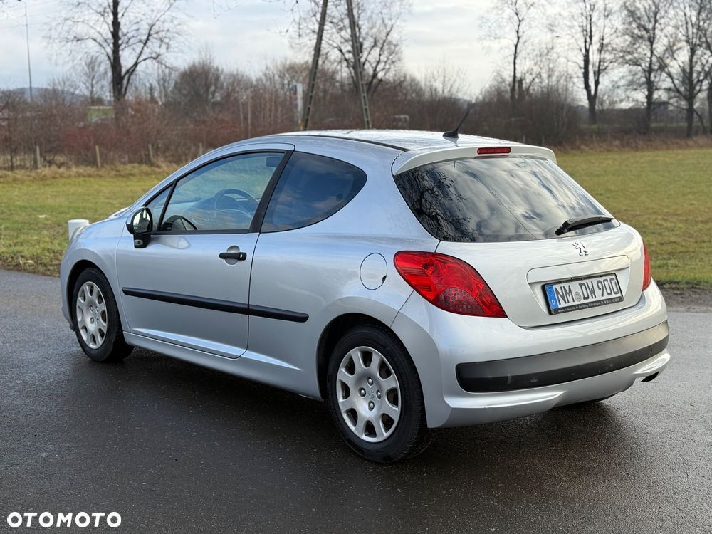 Peugeot 207 - 4