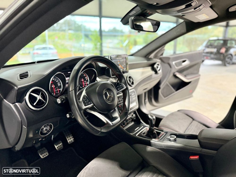 Mercedes-Benz CLA 180 d Shooting Brake AMG Line - 16