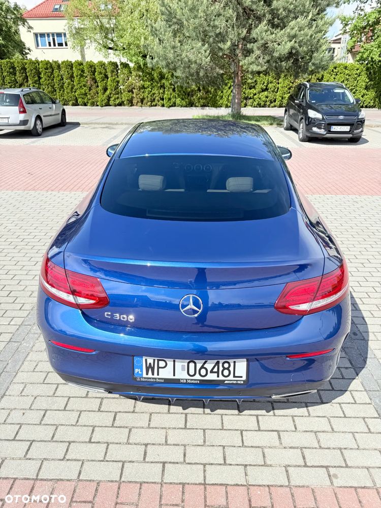 Mercedes-Benz Klasa C 300 7G-TRONIC - 10