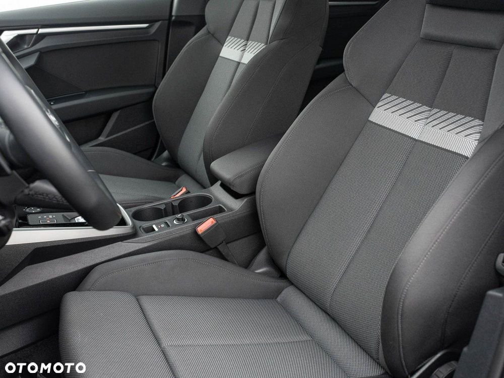 Audi A3 Sportback - 13