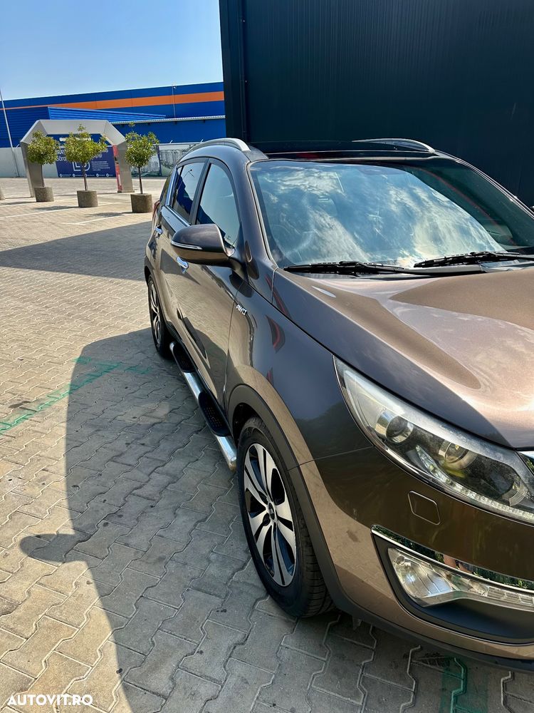 Kia Sportage 2.0 CRDI 4WD Automatik Vision - 2